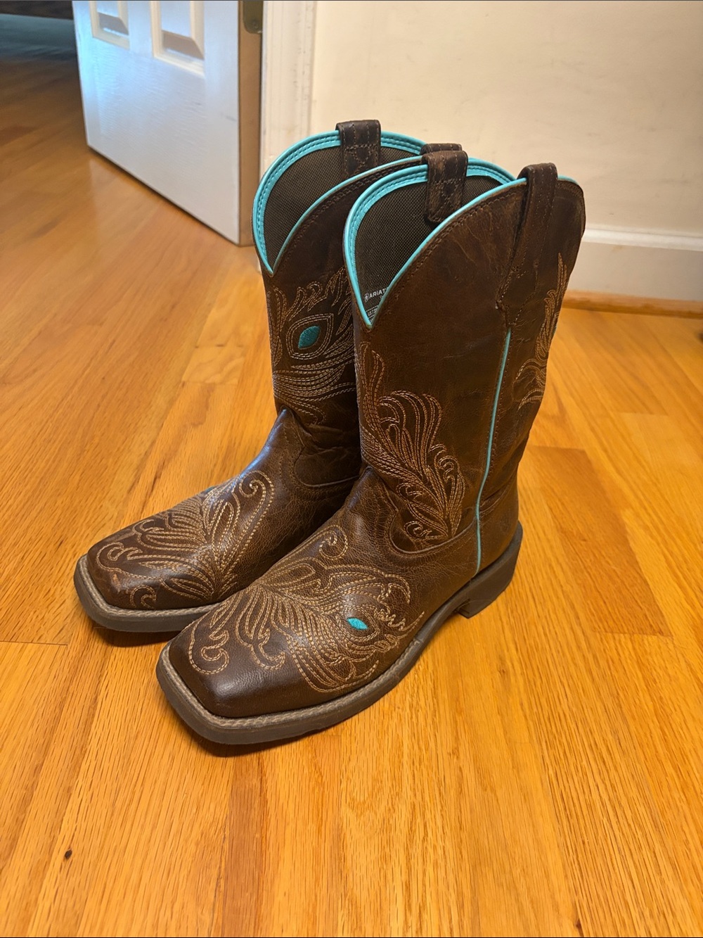 Ariat bright eyes women’s cowboy boots